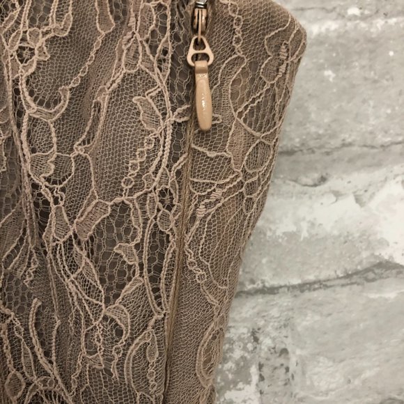 BCBGMaxAzria Pleated Contrast Lace Dress - Picture 5 of 8